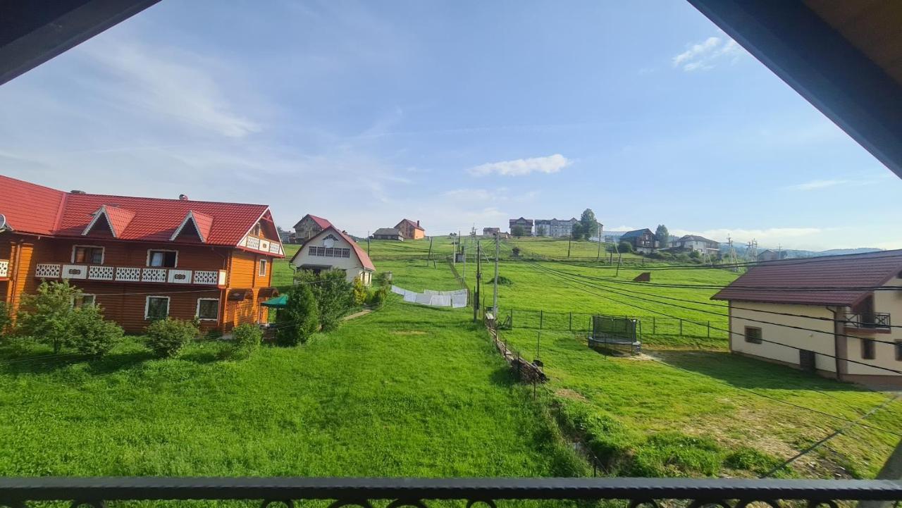 Гостинний Двір Вишня Bukovel Luaran gambar