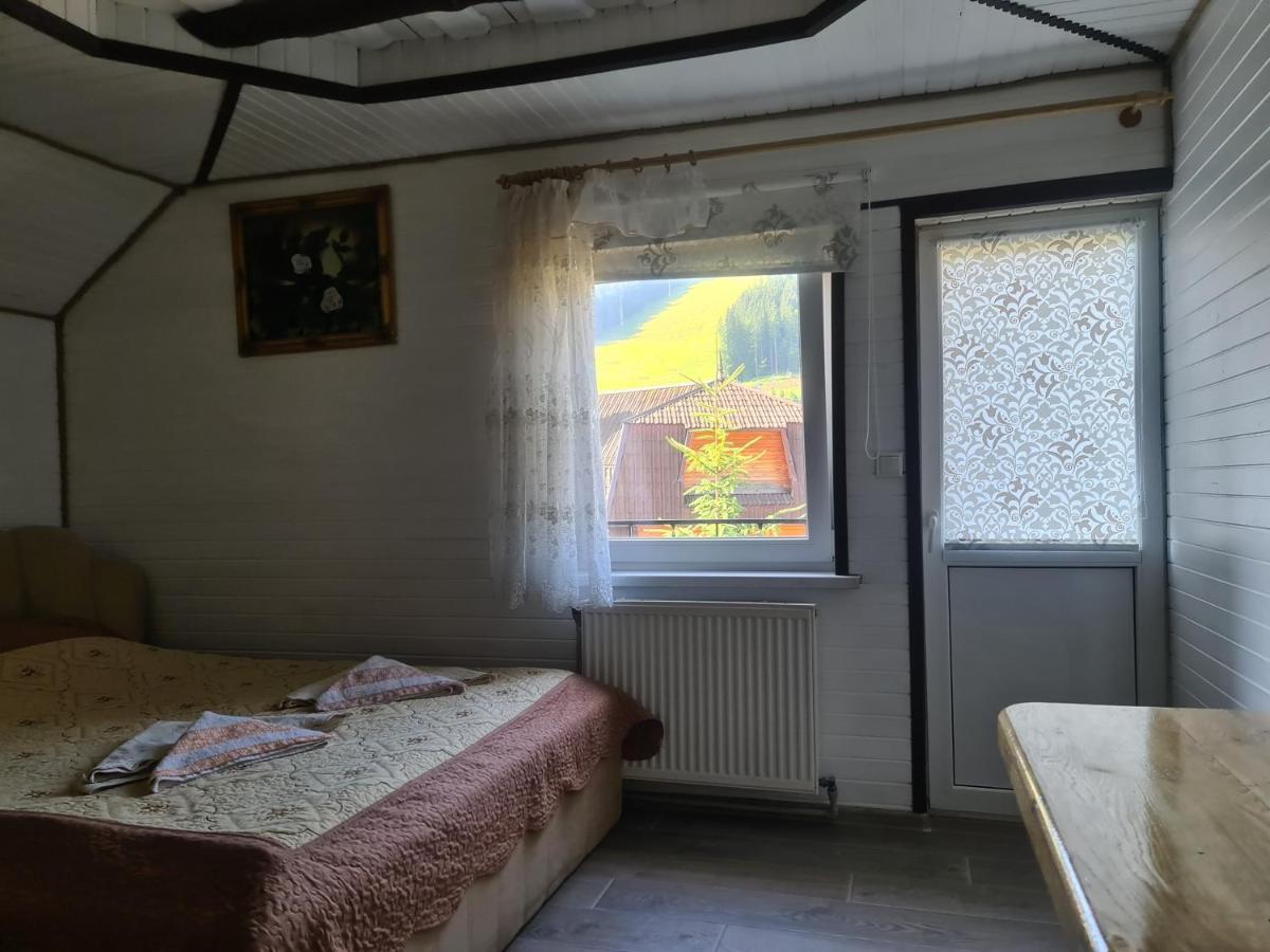 Гостинний Двір Вишня Bukovel Luaran gambar