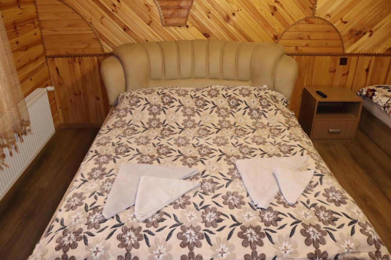 Гостинний Двір Вишня Bukovel Luaran gambar