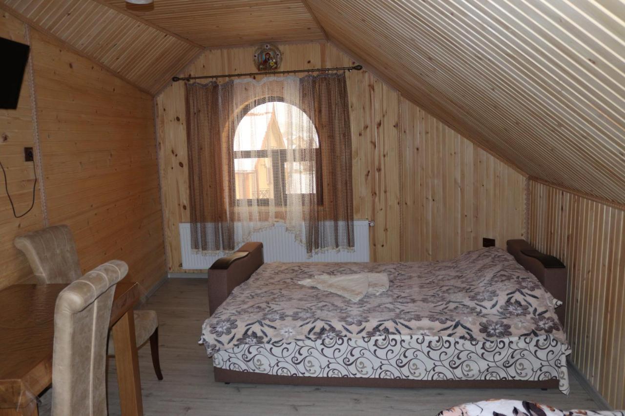 Гостинний Двір Вишня Bukovel Luaran gambar