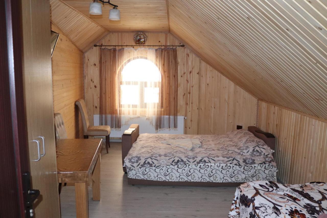 Гостинний Двір Вишня Bukovel Luaran gambar