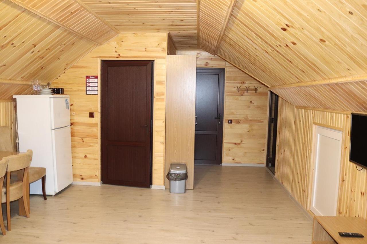 Гостинний Двір Вишня Bukovel Luaran gambar